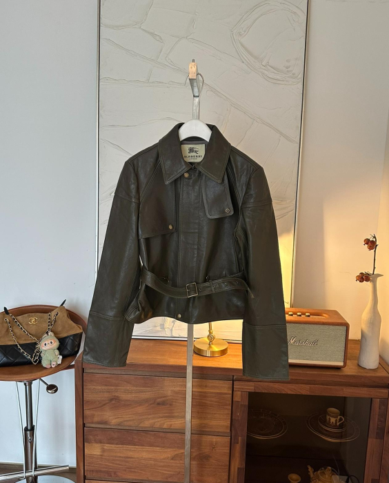 BURBERRY Женская кожаная куртка