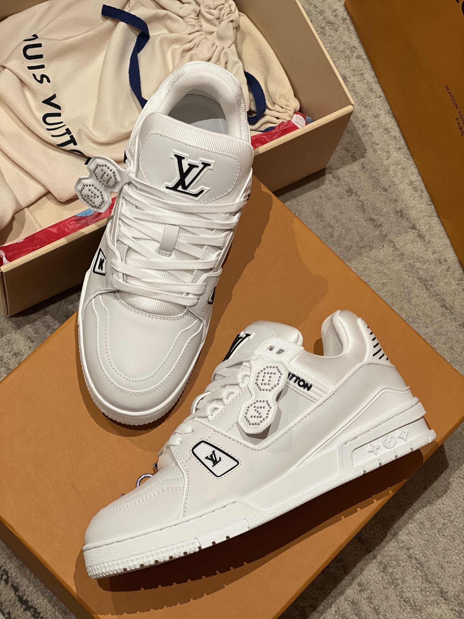 LOUIS VUITTON Кроссовки LV Trainer 25FW