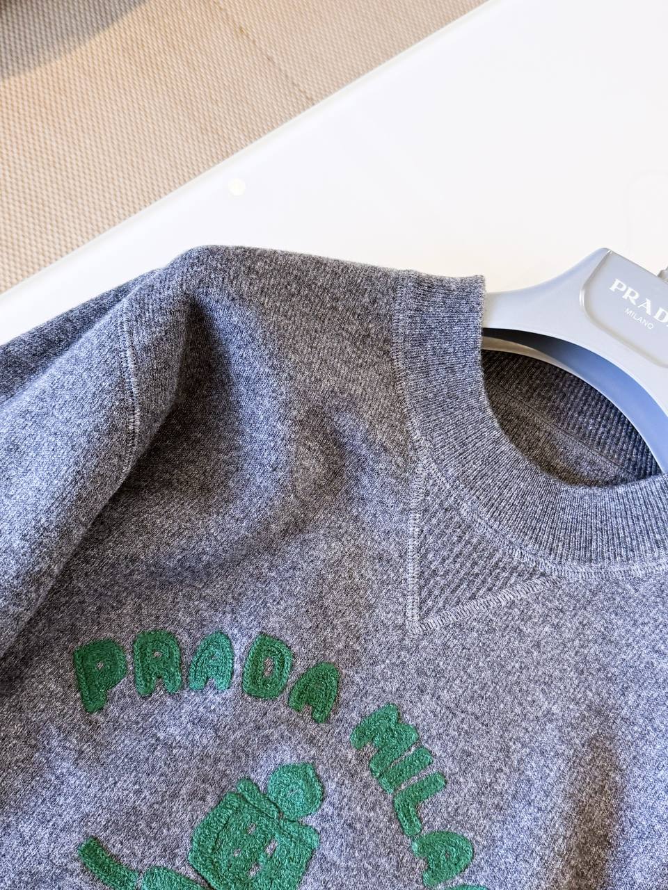 PRADA Женский свитер PRADA Женский свитер