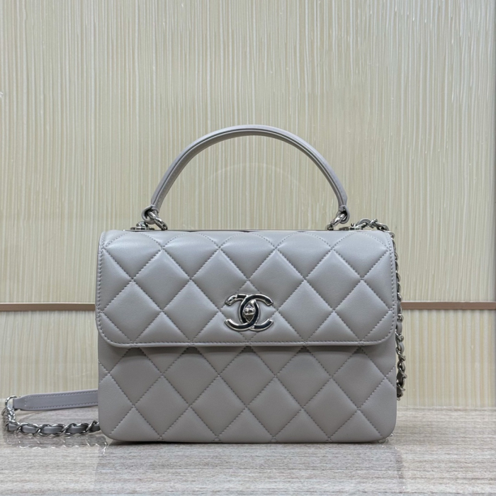 CHANEL Женская Cумка 24B small