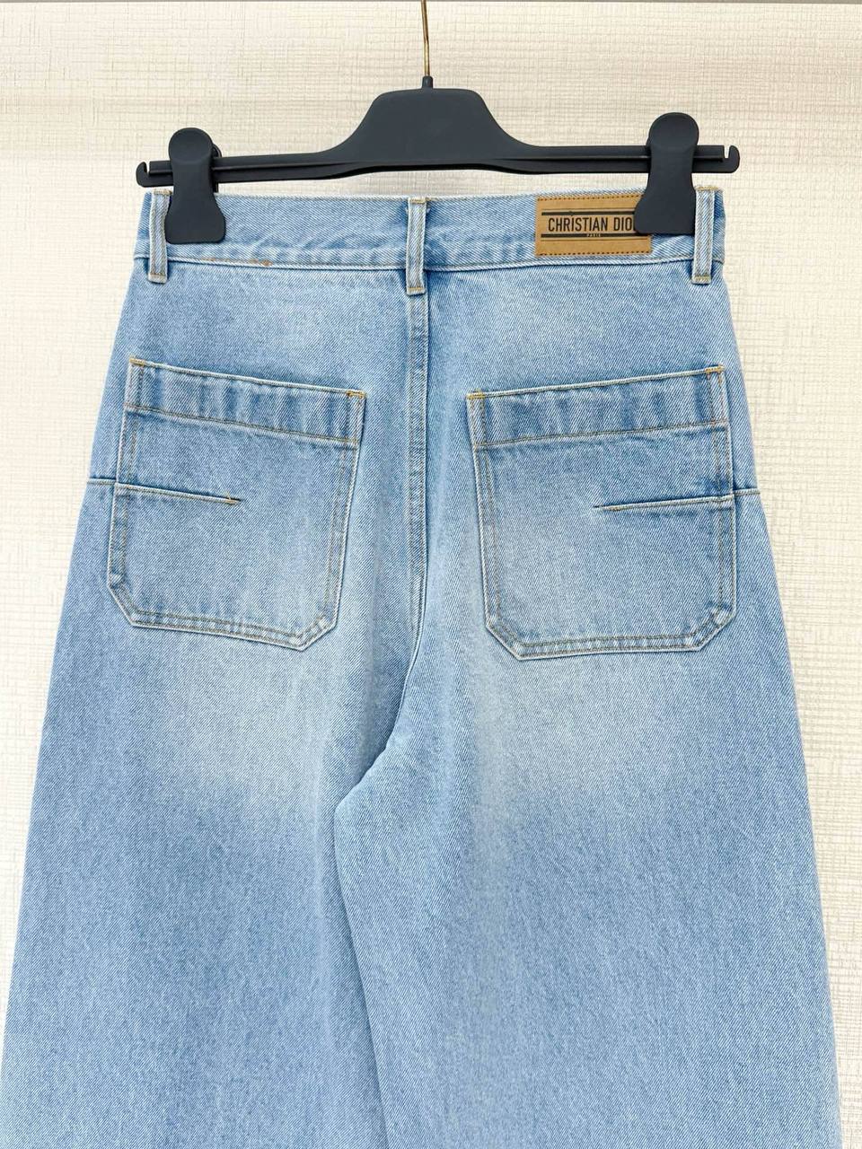 CHRISTIAN DIOR Женские джинсы CHRISTIAN DIOR Женские джинсы