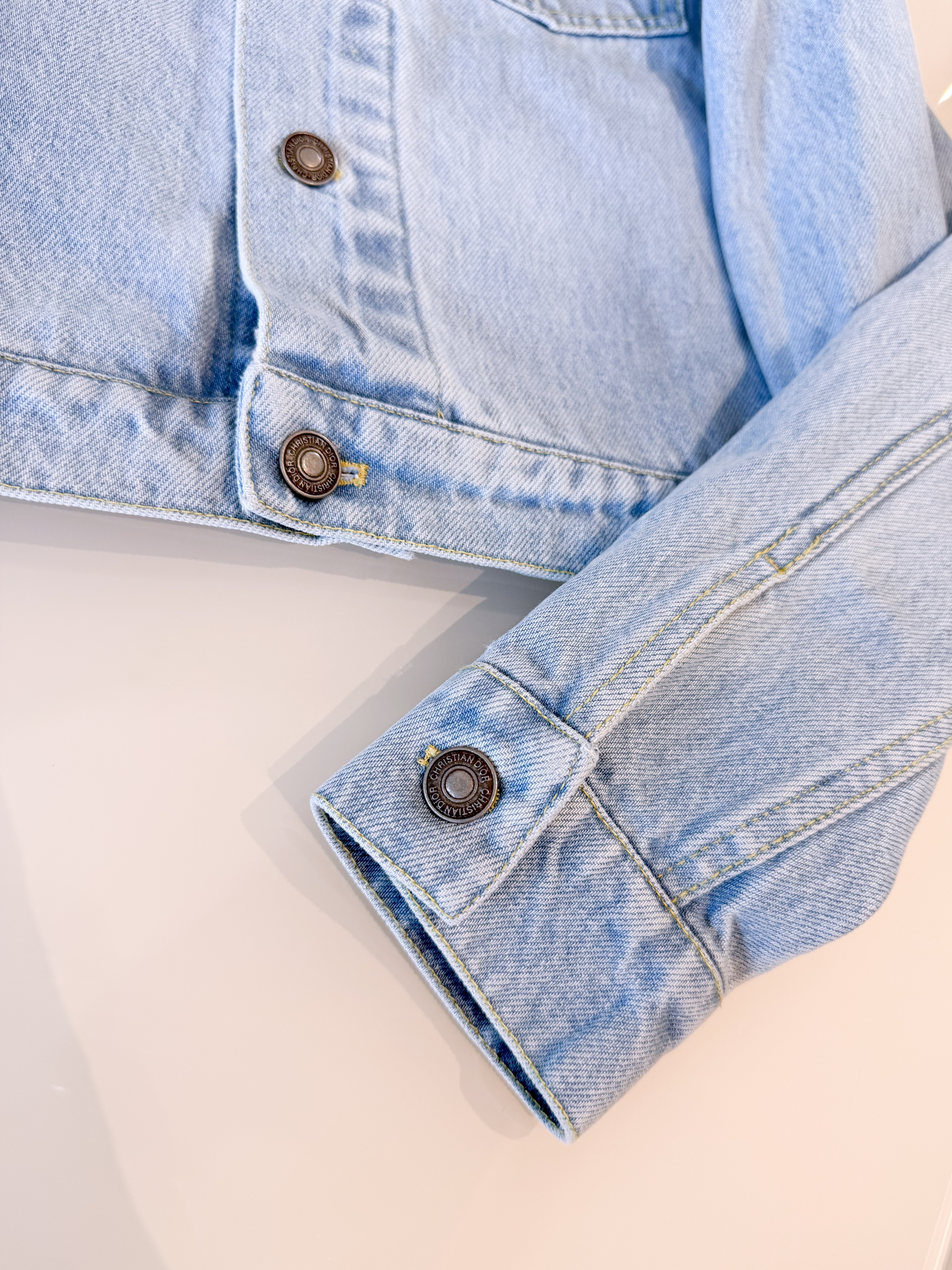 CHRISTIAN DIOR Женская куртка CHRISTIAN DIOR Женская куртка