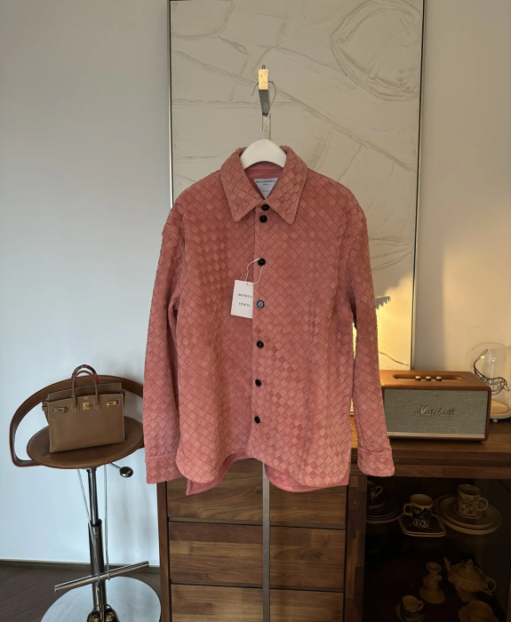 BOTTEGA VENETA Женская рубашка из замши