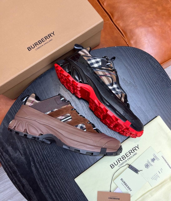 BURBERRY Мужские кроссовки