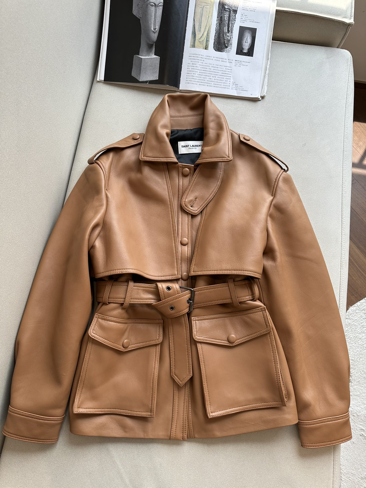 SAINT LAURENT Женская кожаная куртка SAINT LAURENT Женская кожаная куртка