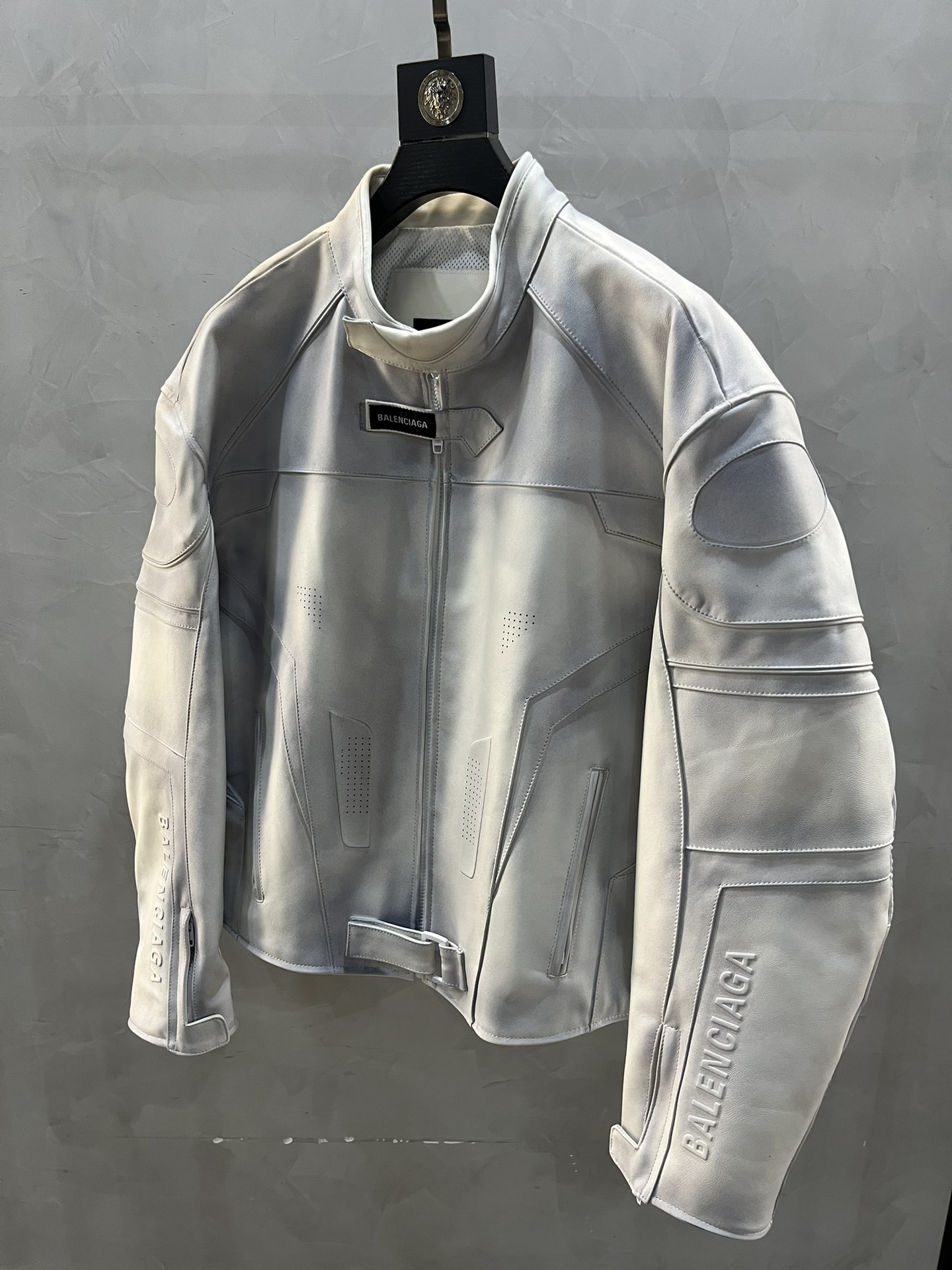 BALENCIAGA Мужская кожаная куртка BALENCIAGA Мужская кожаная куртка