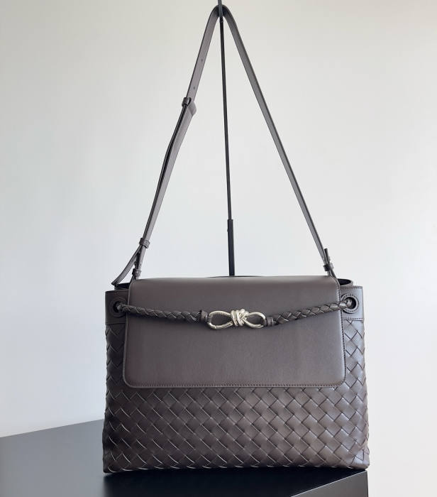 BOTTEGA VENETA Сумка Andiamo Messenger