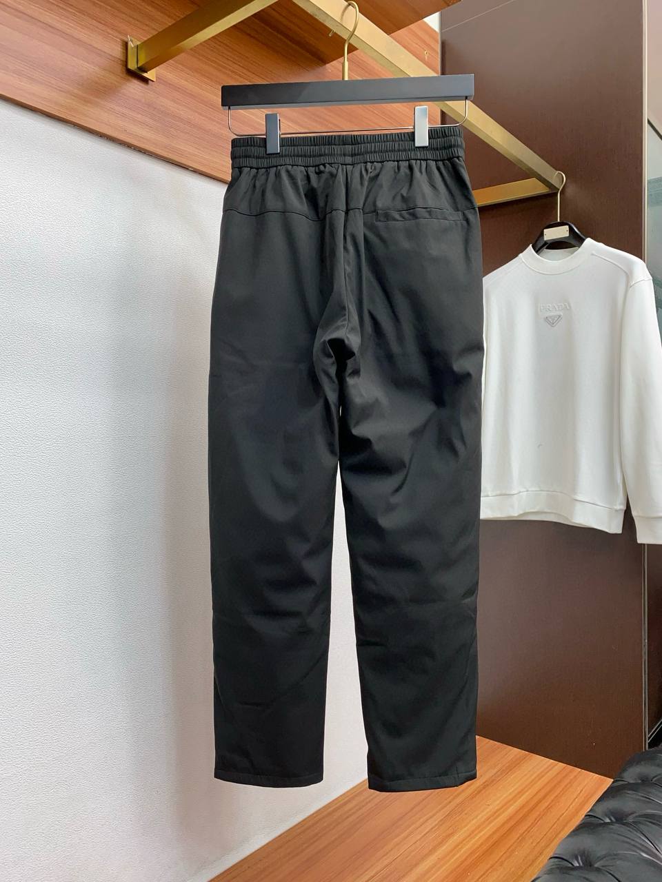 LOUIS VUITTON Мужские брюки LOUIS VUITTON Мужские брюки