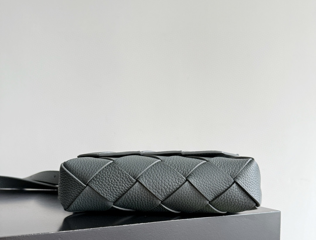 BOTTEGA VENETA Сумка Diago