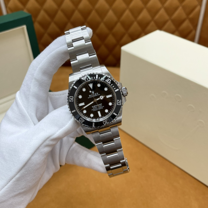 ROLEX Мужские часы Submariner m124060-0001  41 мм
