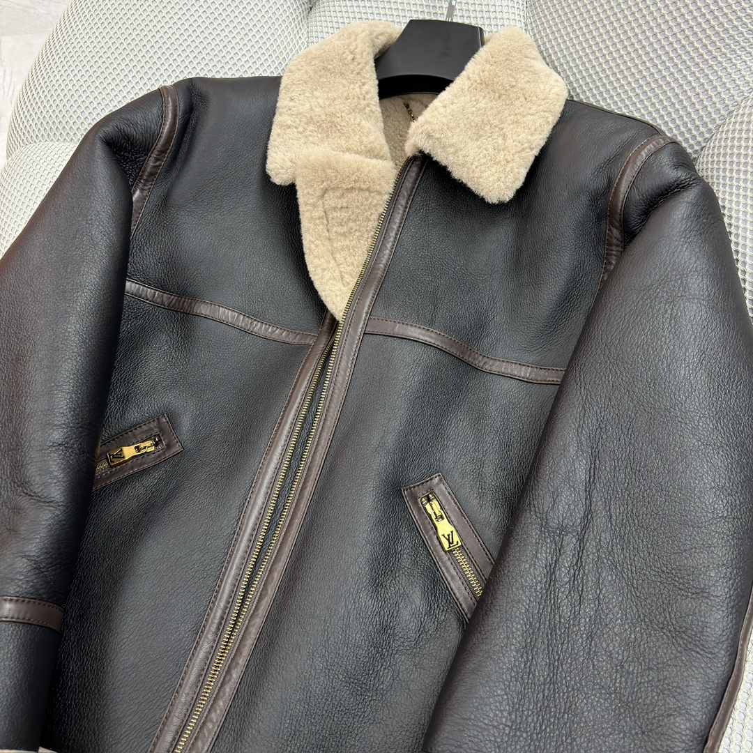 LOUIS VUITTON Мужская кожаная дублёнка LOUIS VUITTON Мужская кожаная дублёнка