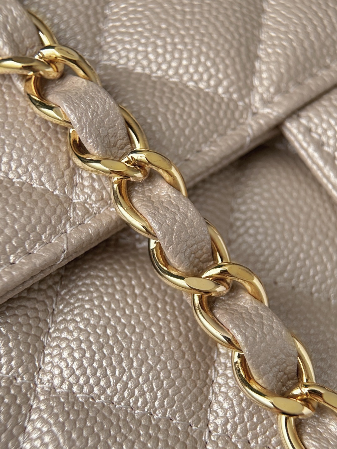 CHANEL Женская сумка с ручкой CF20 зернистая кожа