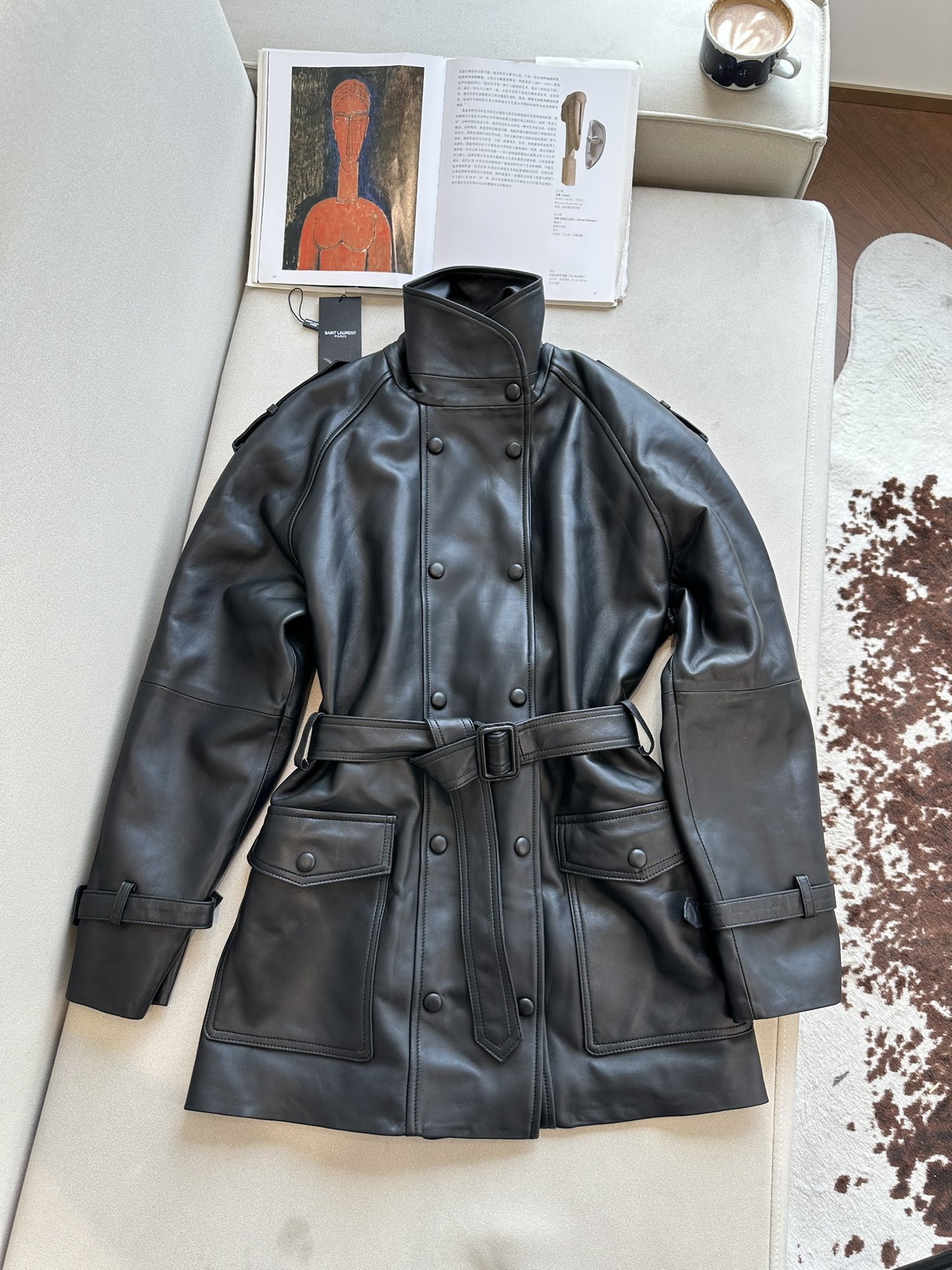 SAINT LAURENT Женская кожаная куртка SAINT LAURENT Женская кожаная куртка