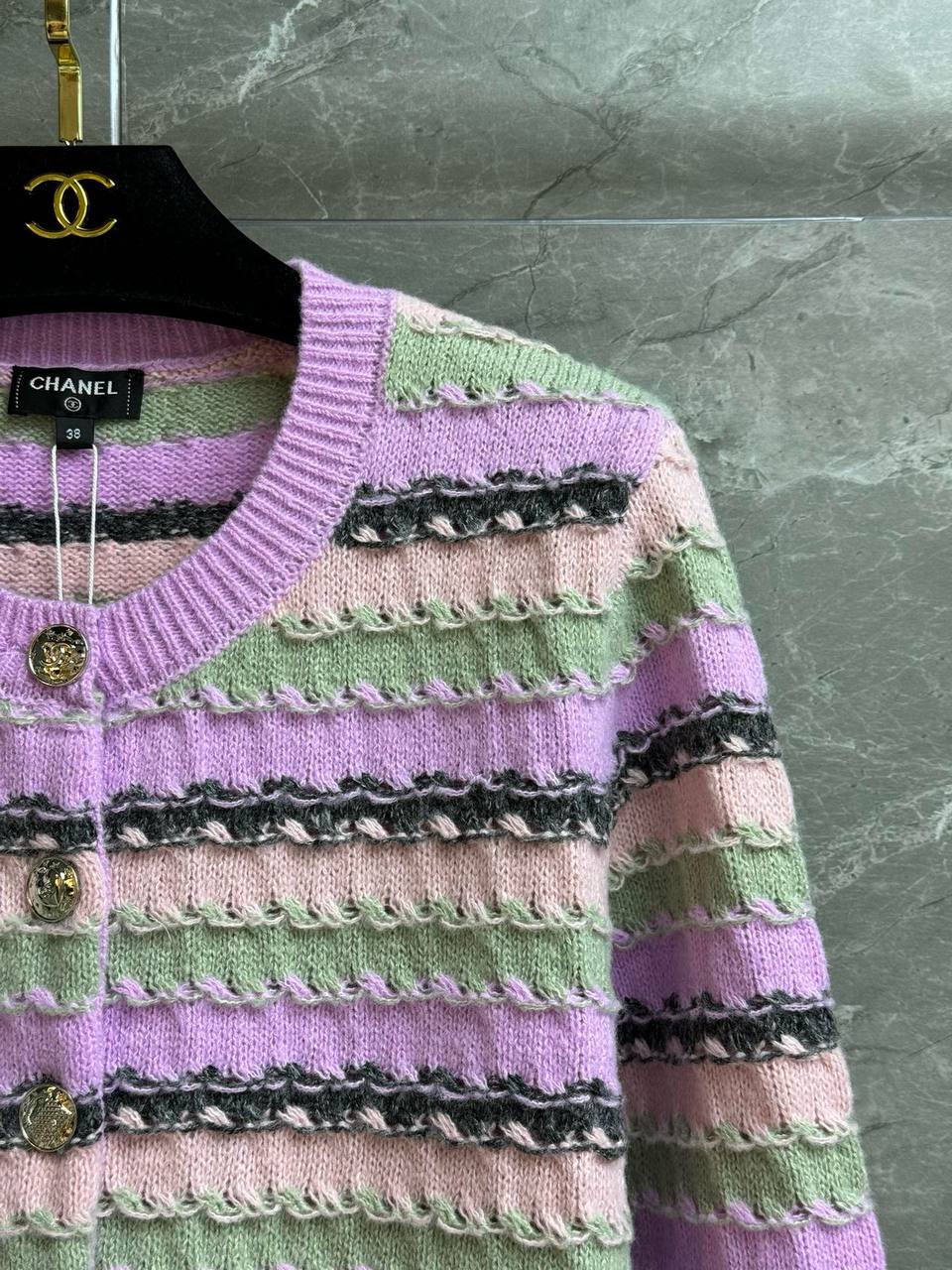 CHANEL Женский кардиган из кашемира  CHANEL Женский кардиган из кашемира