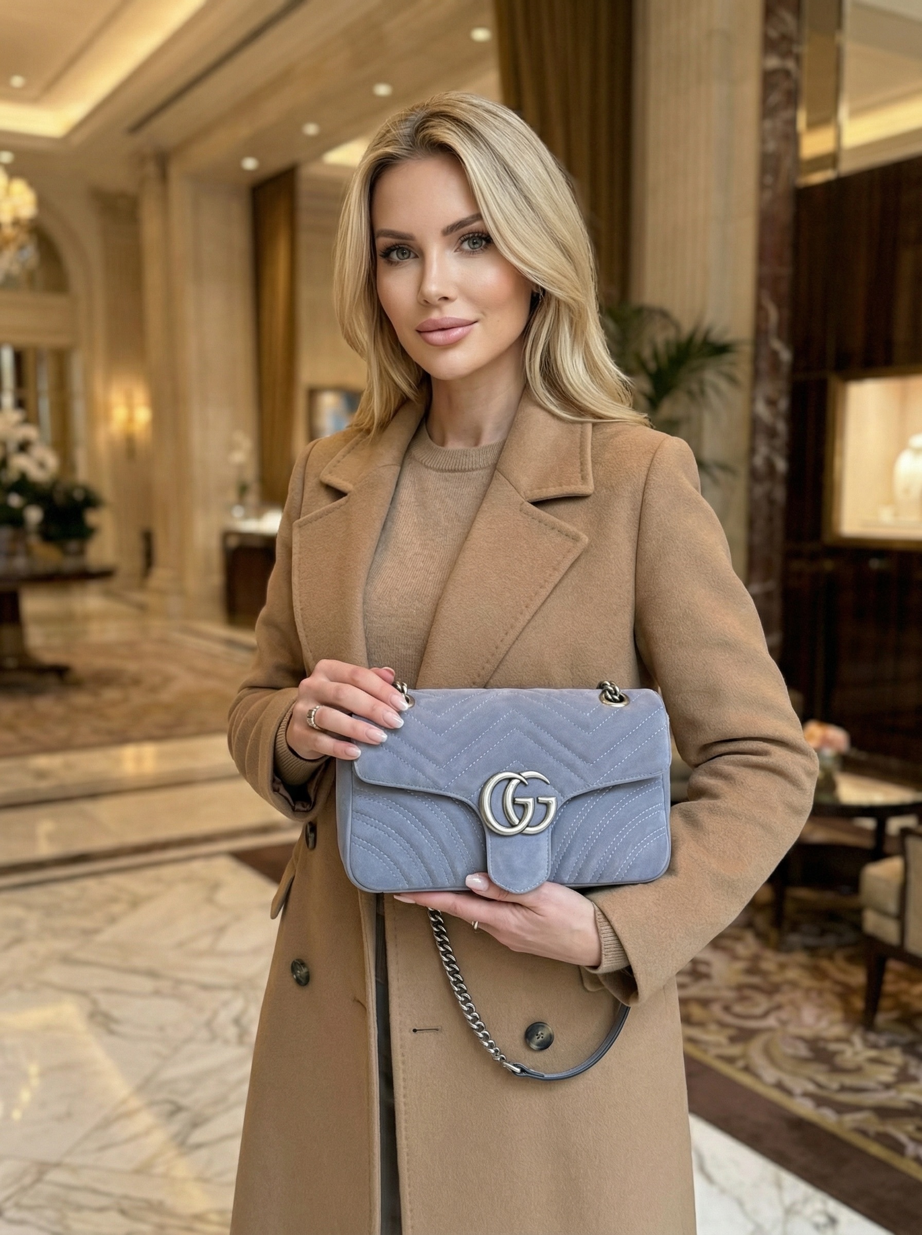 GUCCI Женская сумка Marmont medium shoulder bag