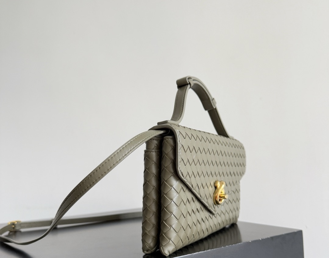 BOTTEGA VENETA Сумка Knot Lock