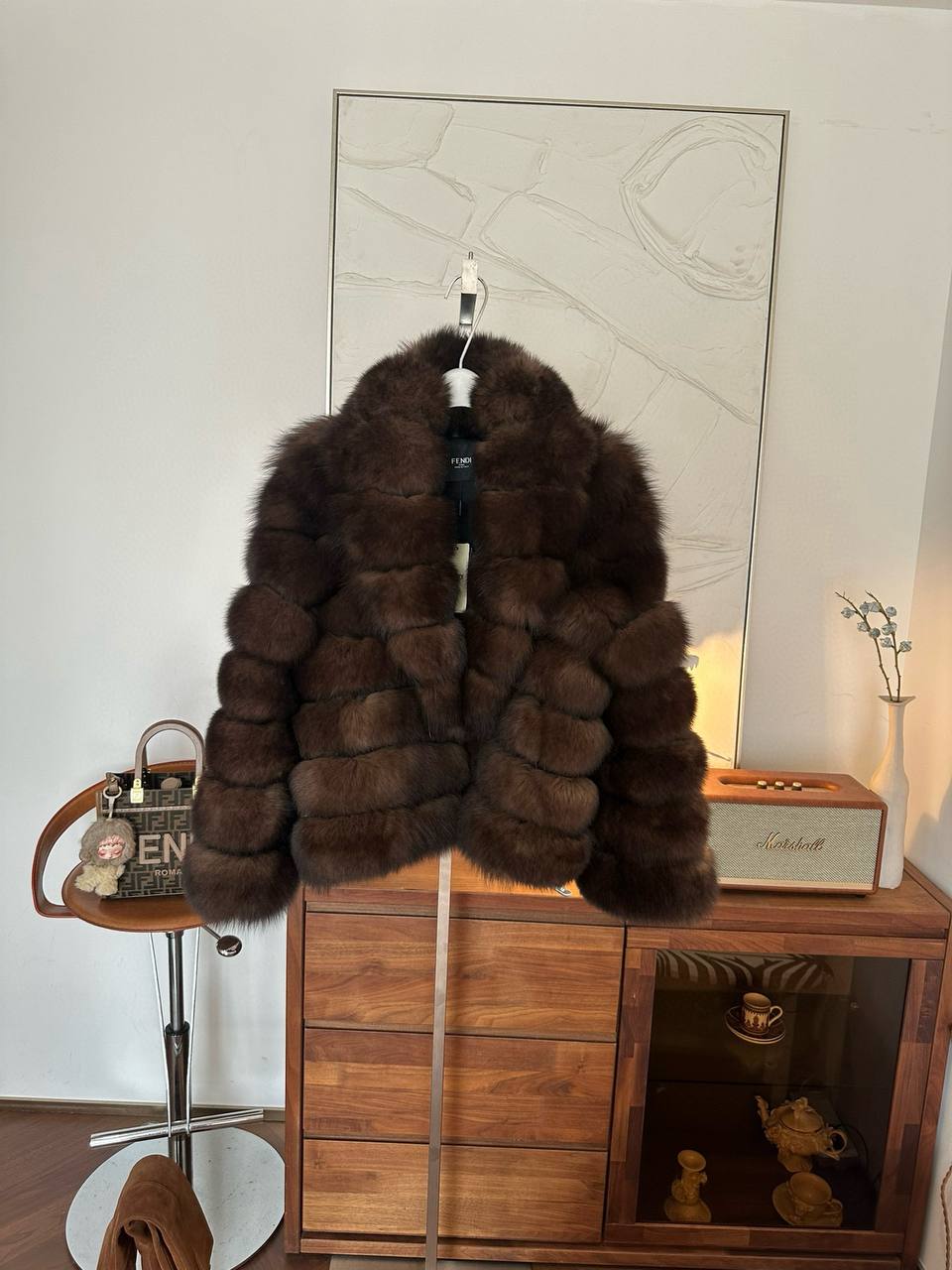 FENDI Женская шуба из меха лисы FENDI Женская шуба из меха лисы