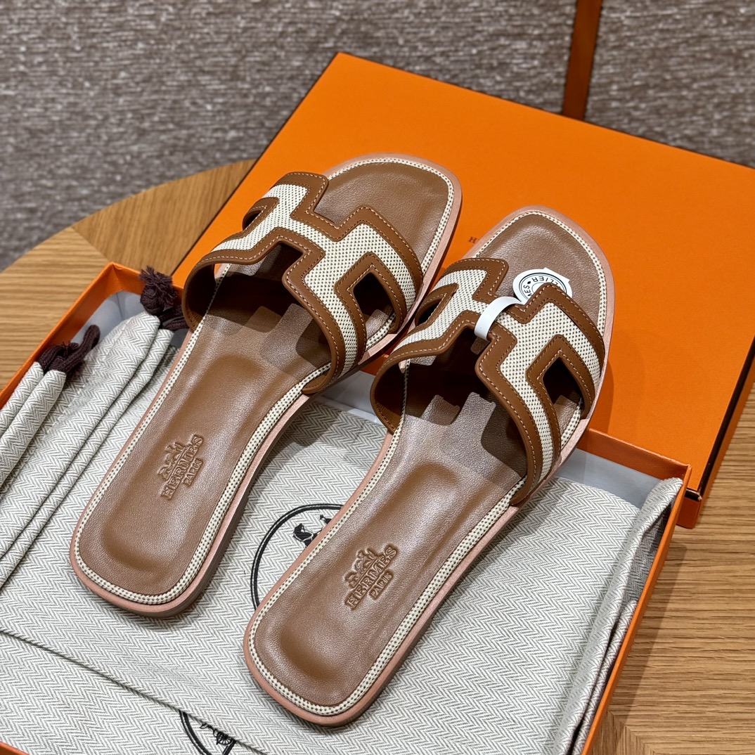 HERMES Женские сандалии Oran из холста HERMES Женские сандалии Oran из холста