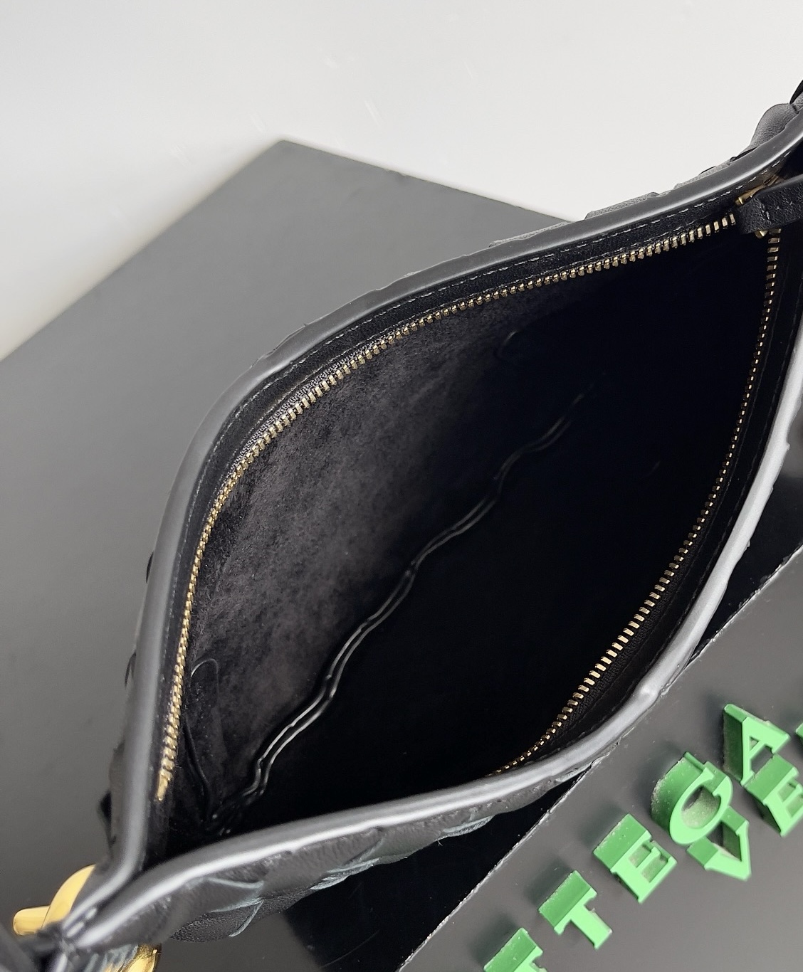 BOTTEGA VENETA Женская сумка Solstice Baby