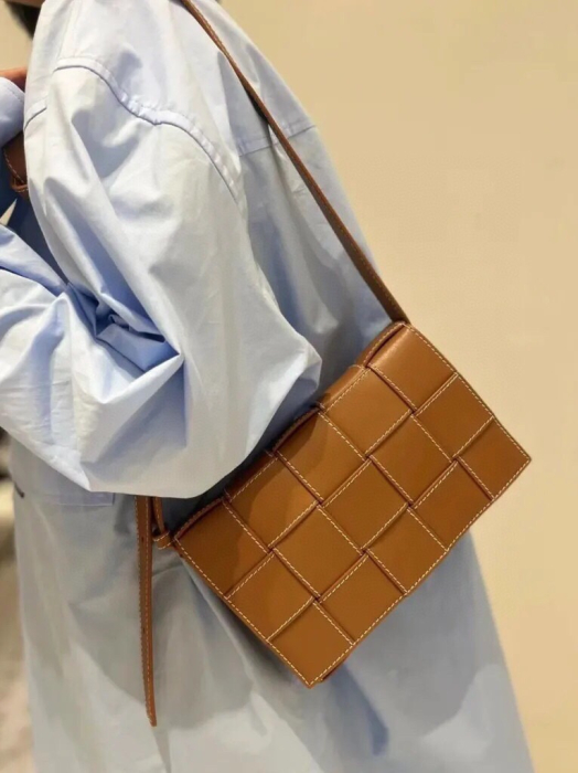 BOTTEGA VENETA Мужская Cумка Cassette