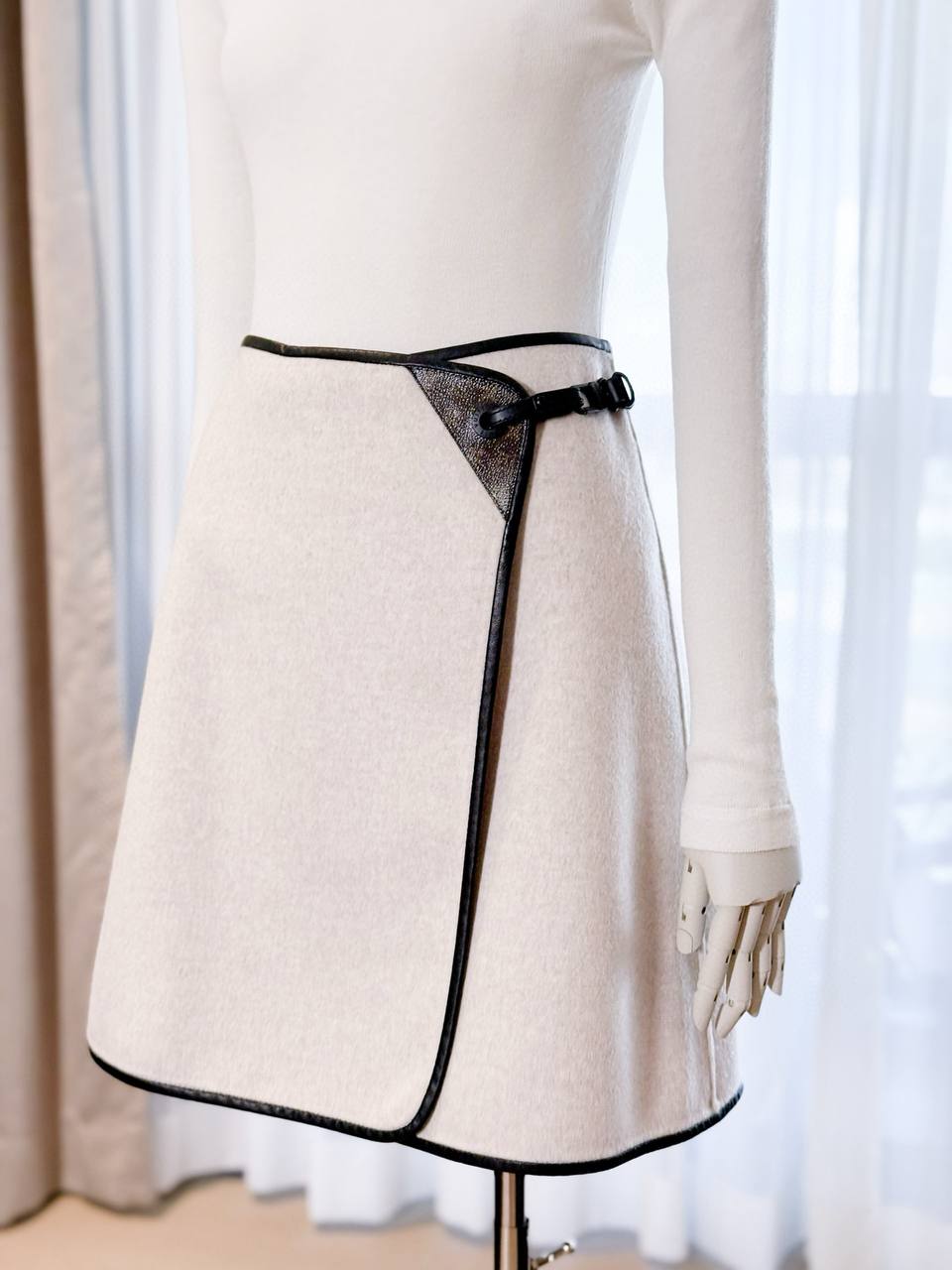 LOUIS VUITTON Женская юбка из шерсти LOUIS VUITTON Женская юбка из шерсти