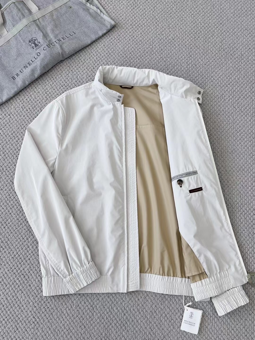 BRUNELLO CUCINELLI Мужская куртка BRUNELLO CUCINELLI Мужская куртка