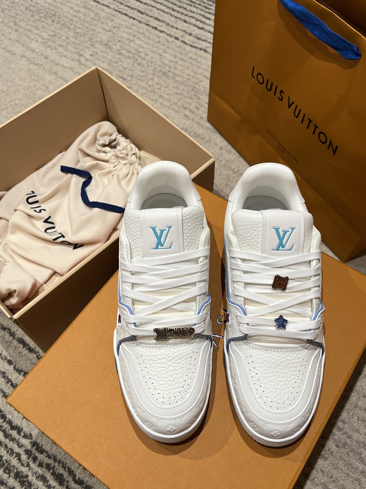 LOUIS VUITTON Кроссовки LV Trainer 25FW