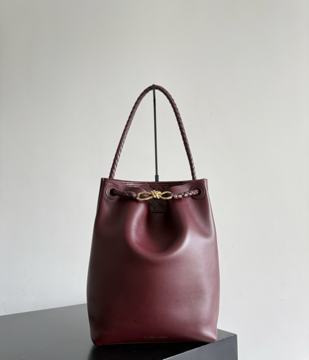 BOTTEGA VENETA Женская сумка Andiamo