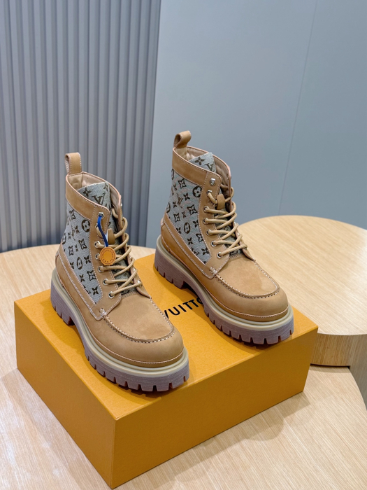 LOUIS VUITTON Мужские ботинки