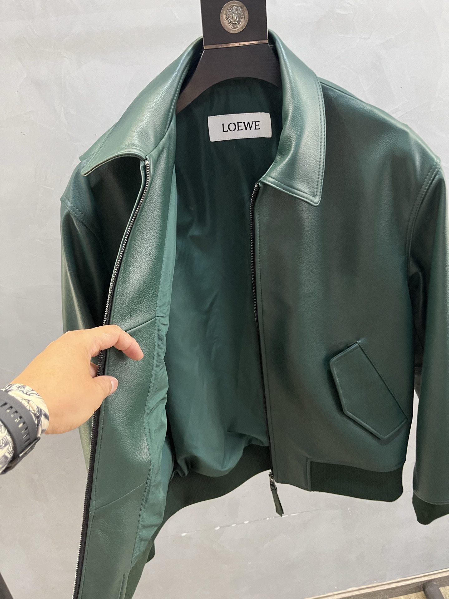 LOEWE Мужская кожаная куртка LOEWE Мужская кожаная куртка