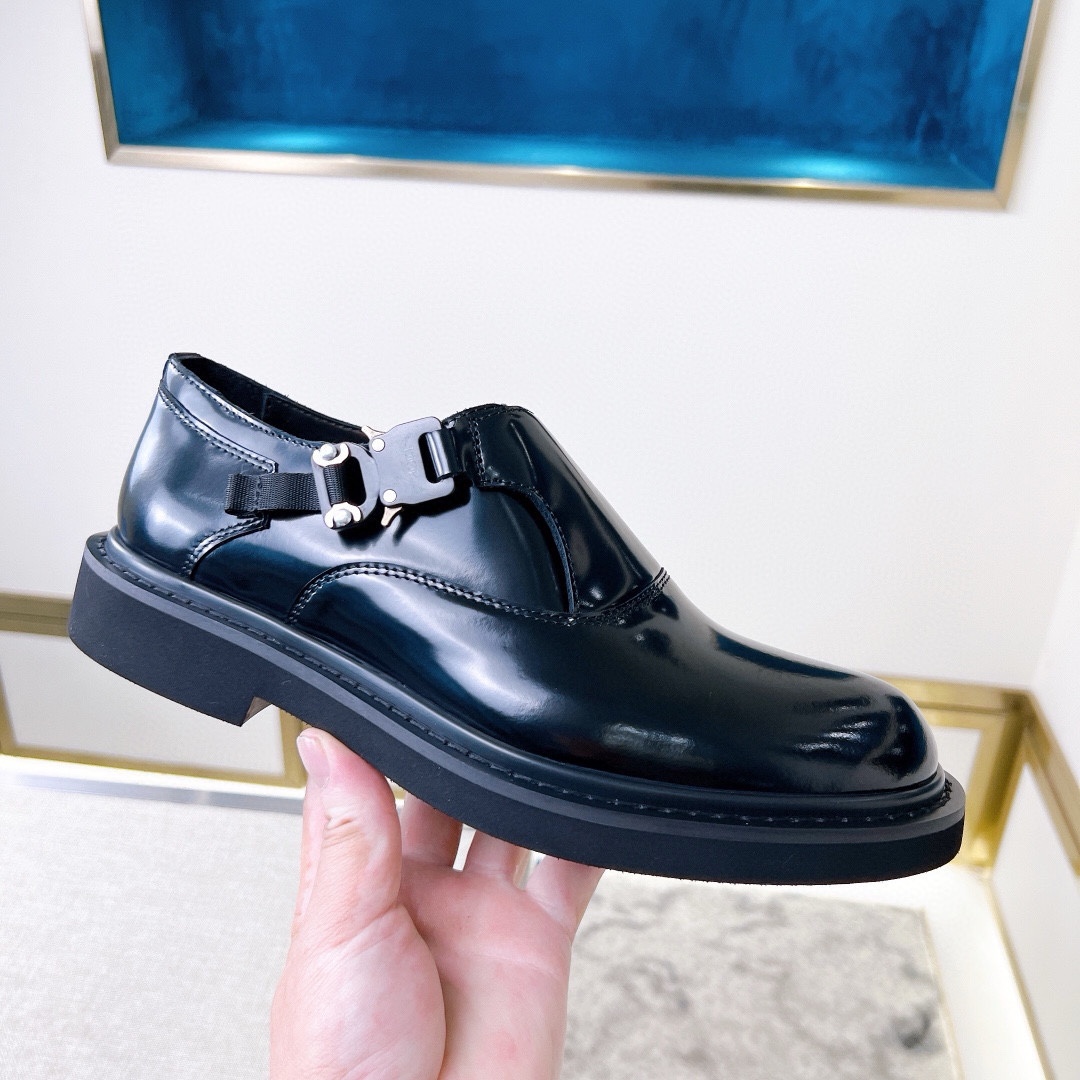 CHRISTIAN DIOR Мужские туфли броги CHRISTIAN DIOR Мужские туфли броги