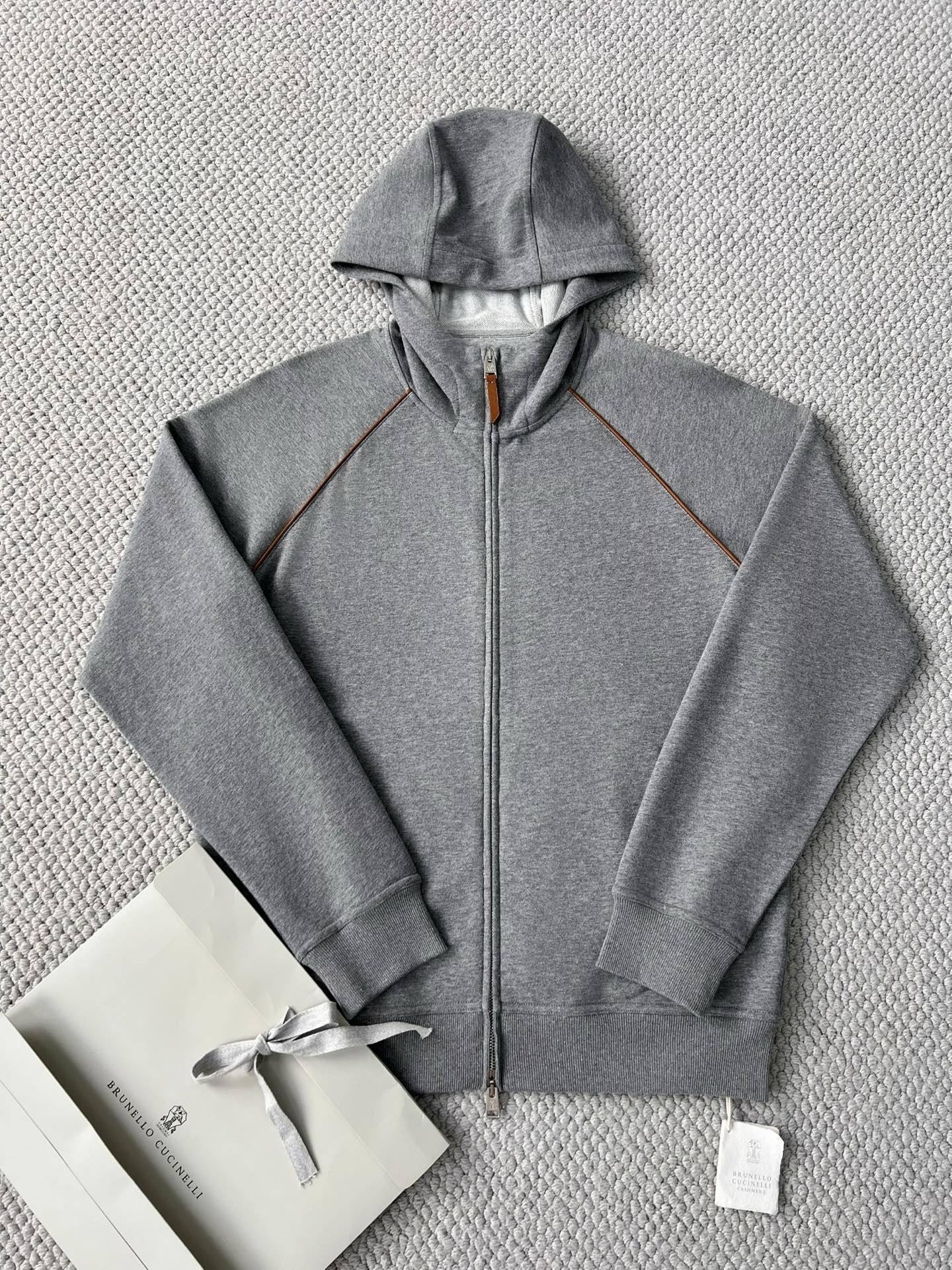 BRUNELLO CUCINELLI Мужской костюм с капюшоном 