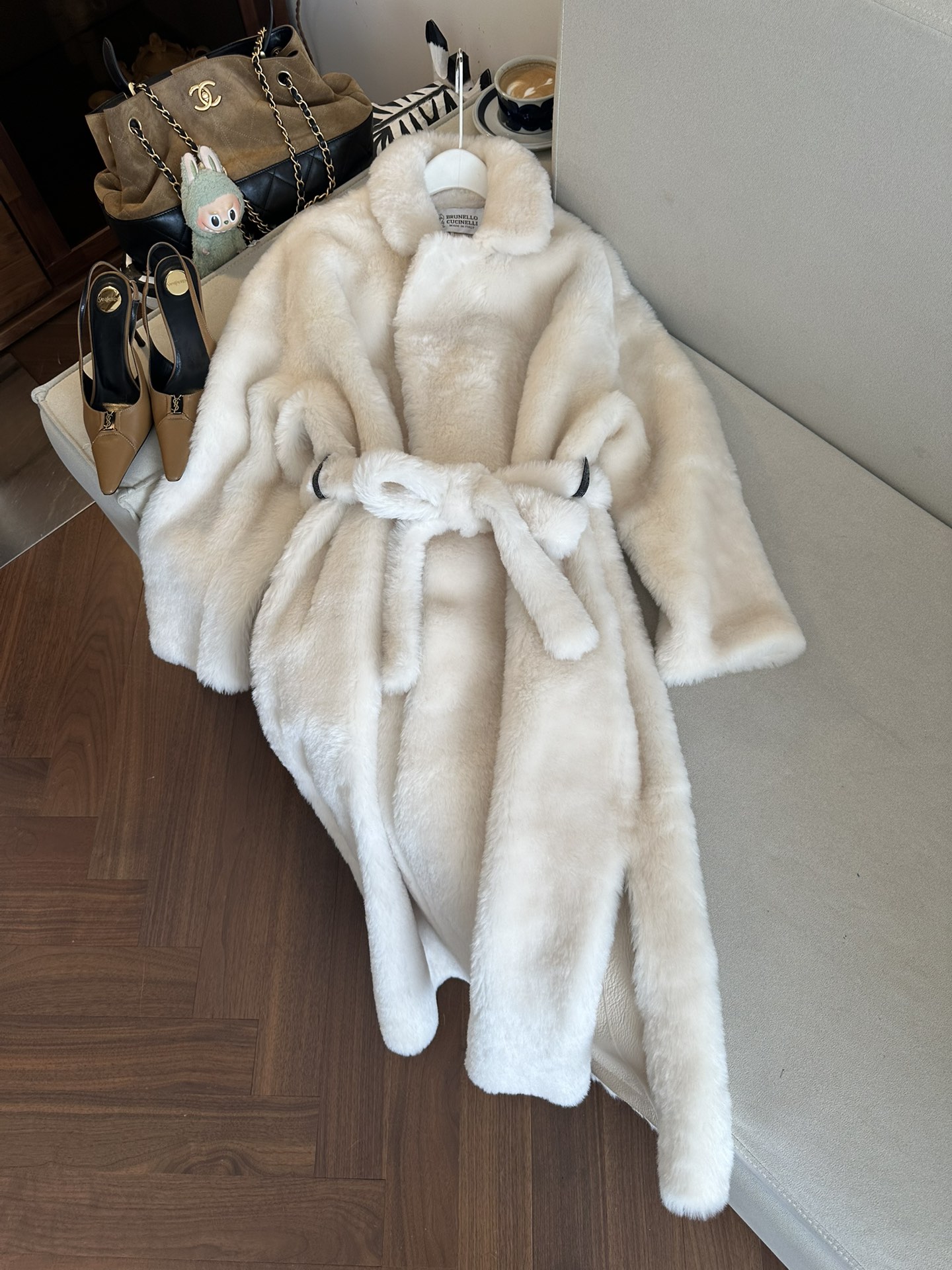 BRUNELLO CUCINELLI Женская шуба BRUNELLO CUCINELLI Женская шуба