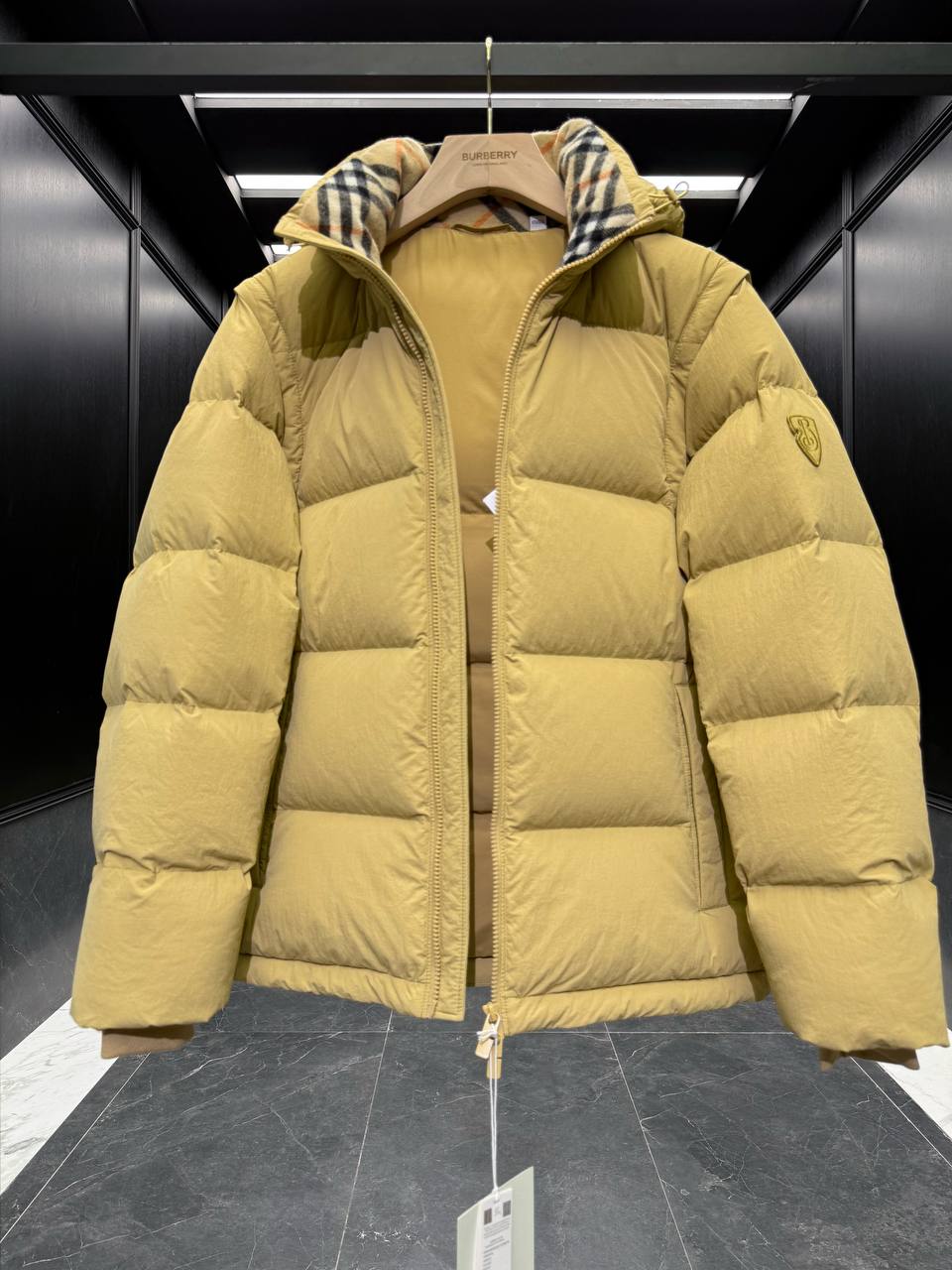 BURBERRY Мужской пуховик BURBERRY Мужской пуховик