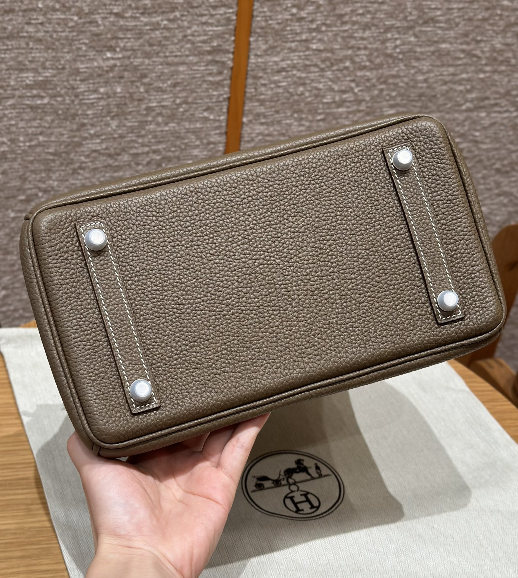 HERMES Женская сумка Birkin 25 см ck18/Etoupe Togo HERMES Женская сумка Birkin 25 см ck18/Etoupe Togo