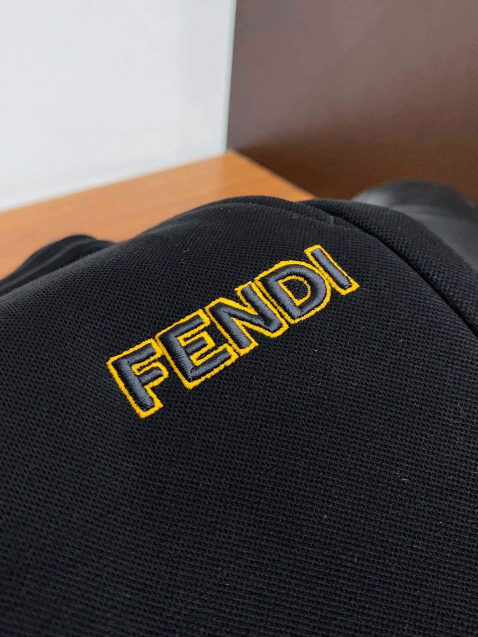 FENDI Мужские брюки FENDI Мужские брюки