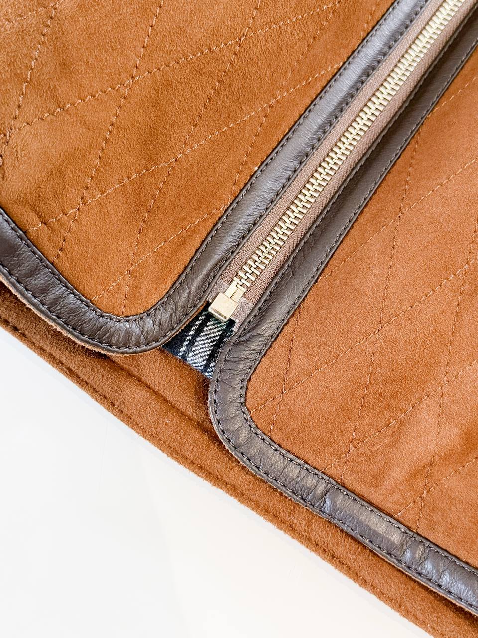 CELINE Женская кожаная куртка CELINE Женская кожаная куртка