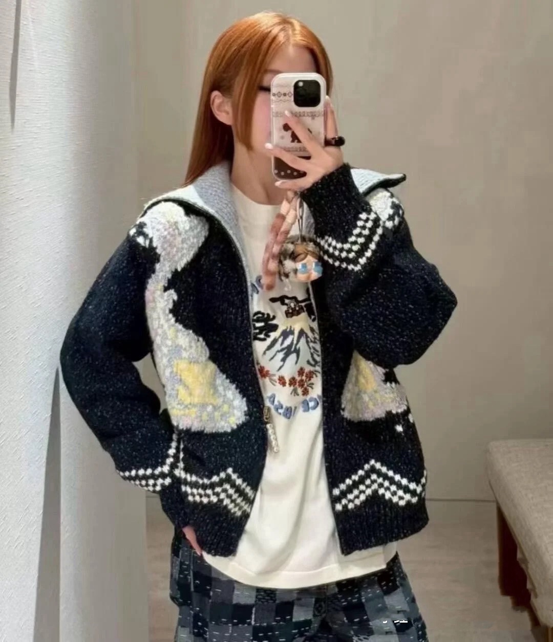 LOUIS VUITTON Женский пуловер LOUIS VUITTON Женский пуловер