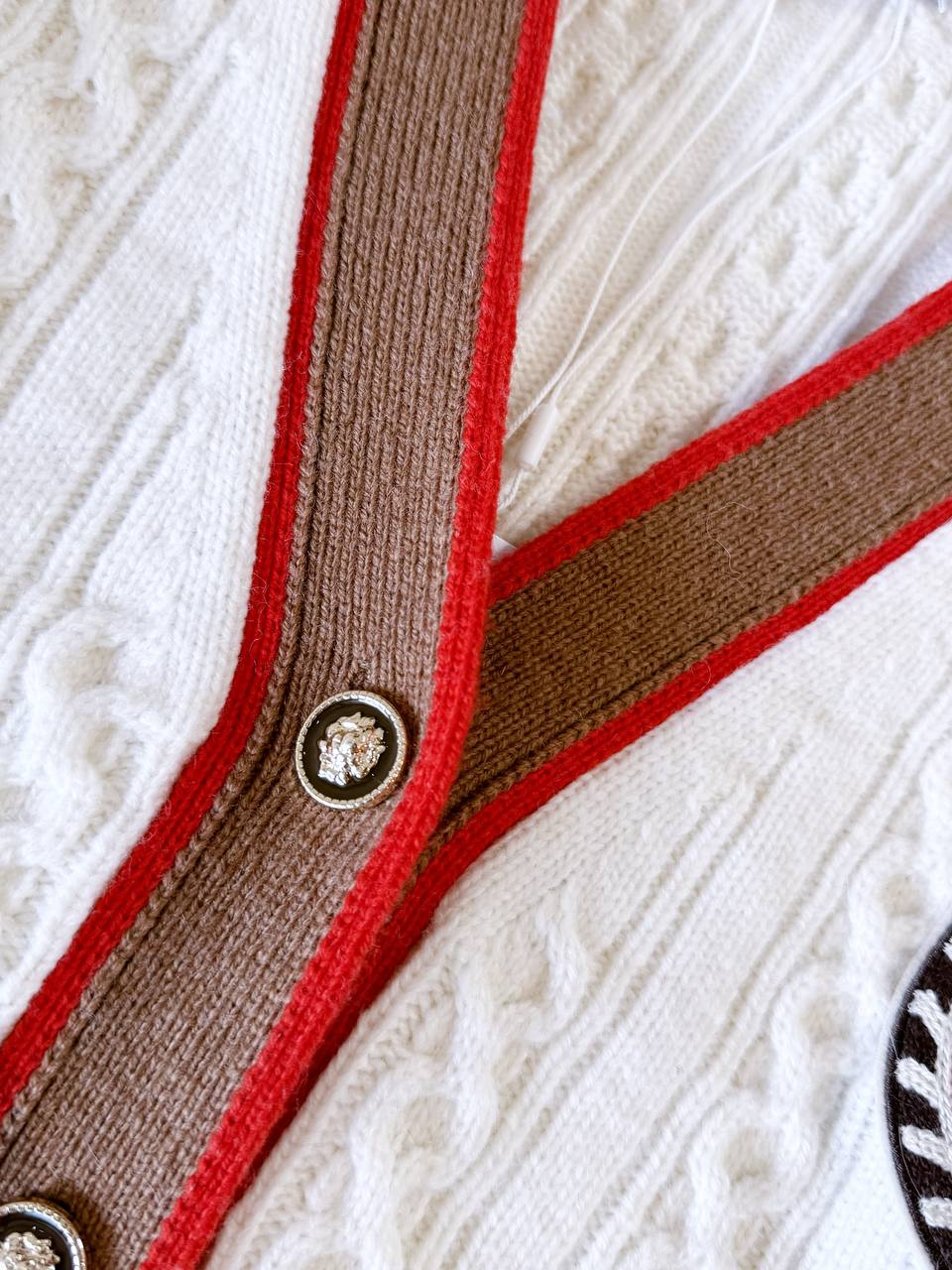 CHANEL Женский кардиган из кашемира CHANEL Женский кардиган из кашемира