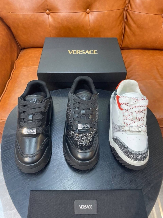 VERSACE Мужские кроссовки из телячьей кожи