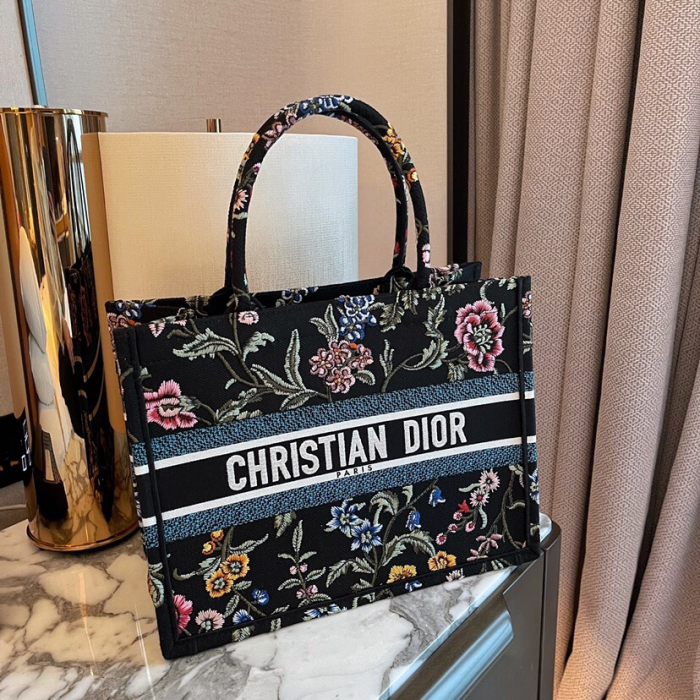 CHRISTIAN DIOR Женская сумка Dior Book Tote Flowers