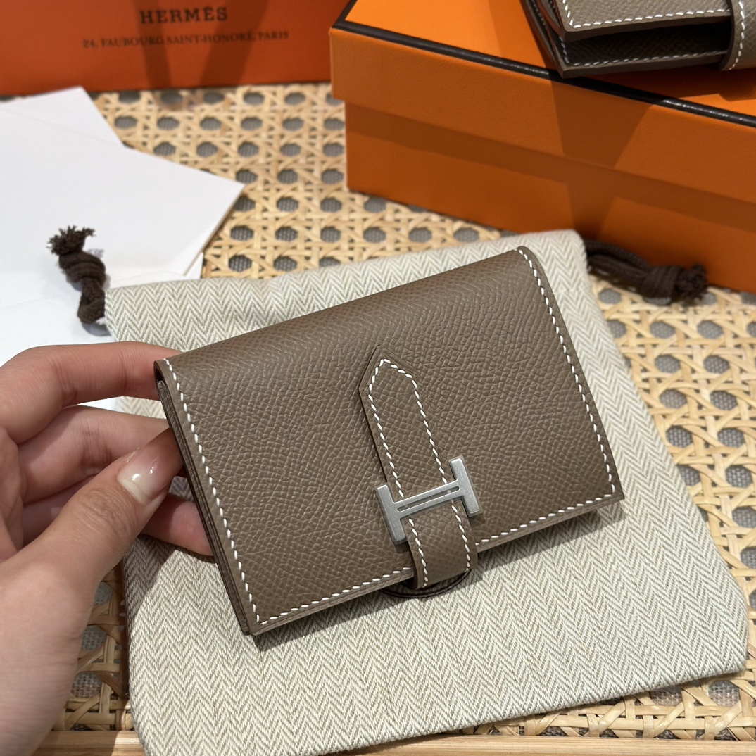 HERMES Кошелёк Bearn 10 см 18/Etoupe Epsom HERMES Кошелёк Bearn 10 см 18/Etoupe Epsom