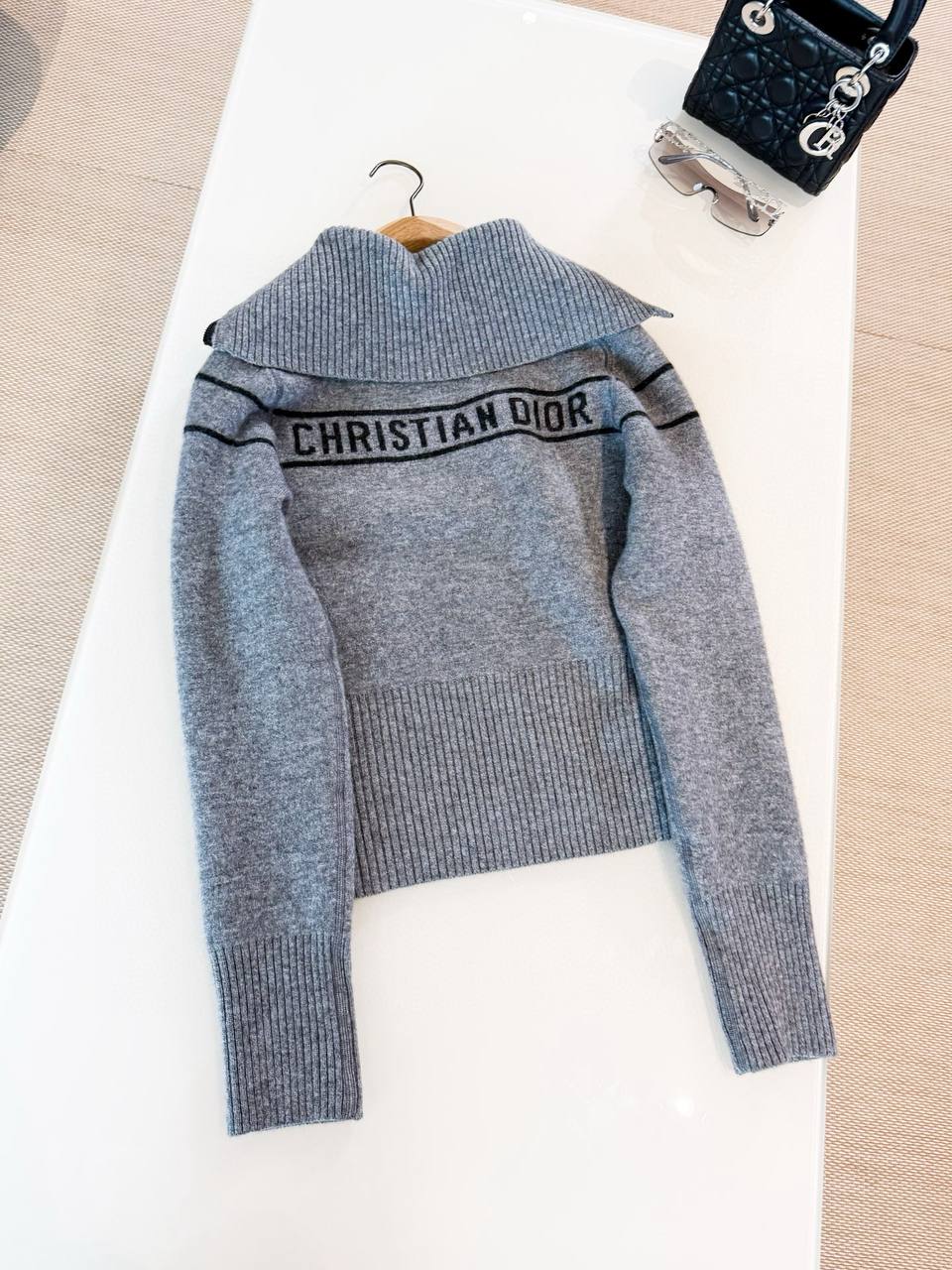 CHRISTIAN DIOR Женский кардиган из кашемира CHRISTIAN DIOR Женский кардиган из кашемира