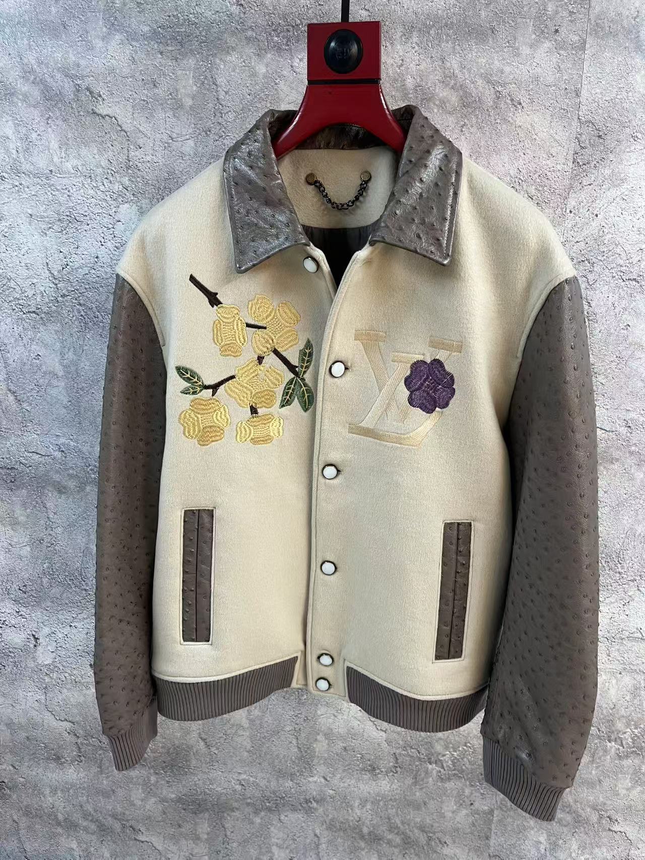 LOUIS VUITTON Мужская куртка из замши и кожи страуса LOUIS VUITTON Мужская куртка из замши и кожи страуса