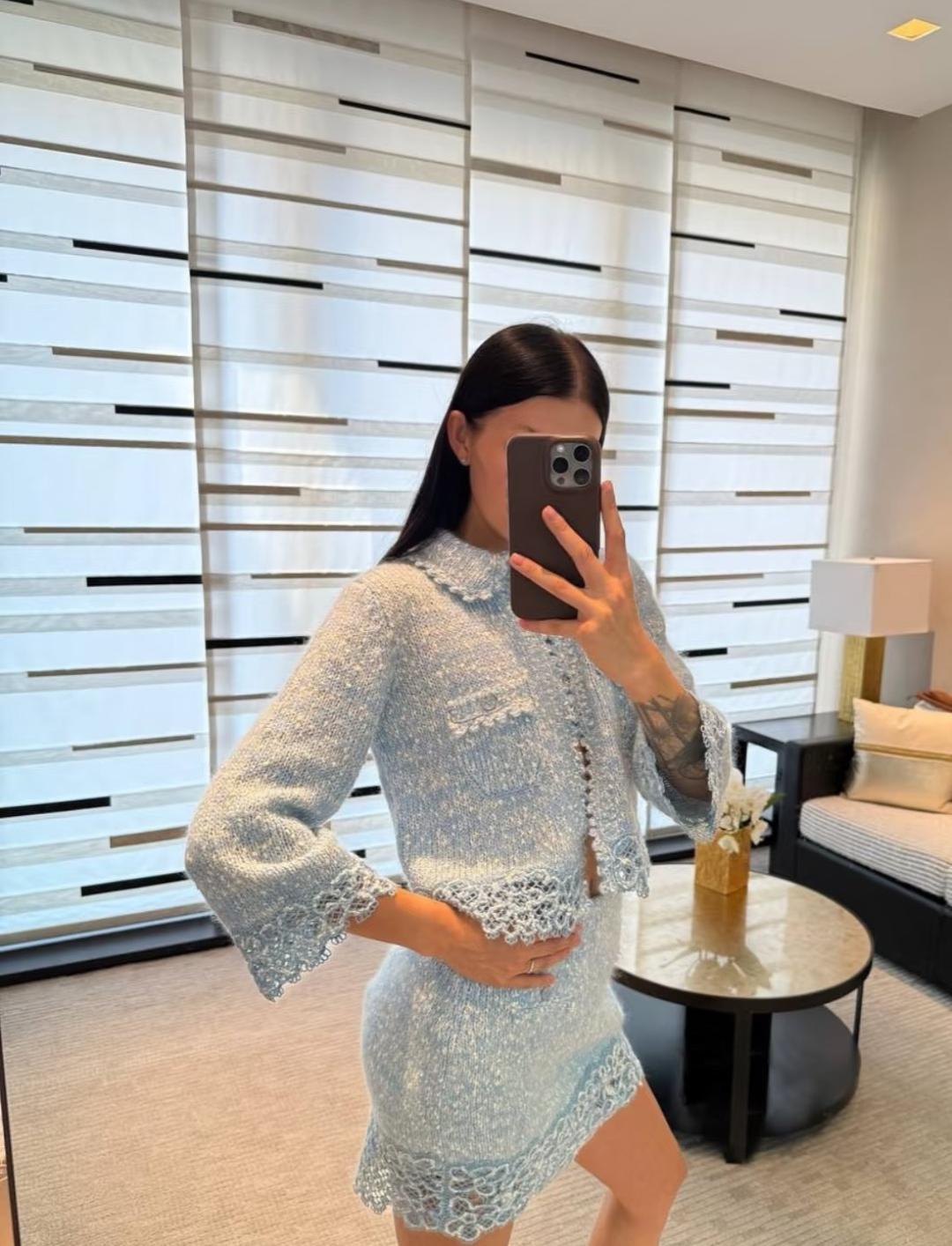 CHANEL Женский кардиган из шерсти CHANEL Женский кардиган из шерсти