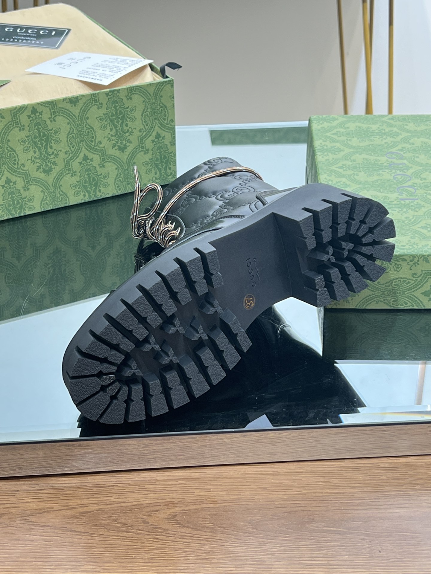 GUCCI Женские ботинки GG Matelass GUCCI Женские ботинки GG Matelass