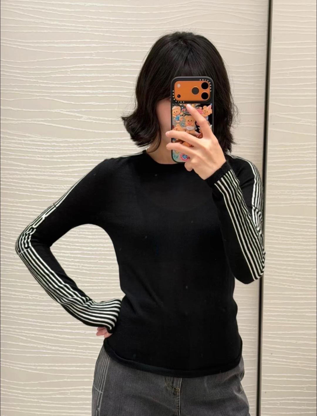 CHRISTIAN DIOR Женский лонгслив CHRISTIAN DIOR Женский лонгслив