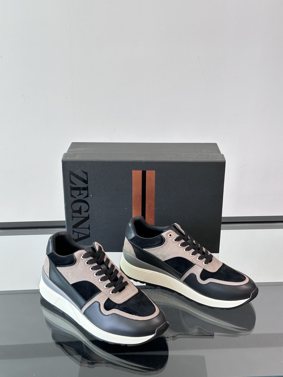 ERMENEGILDO ZEGNA Мужские кроссовки телячья кожа ERMENEGILDO ZEGNA Мужские кроссовки телячья кожа