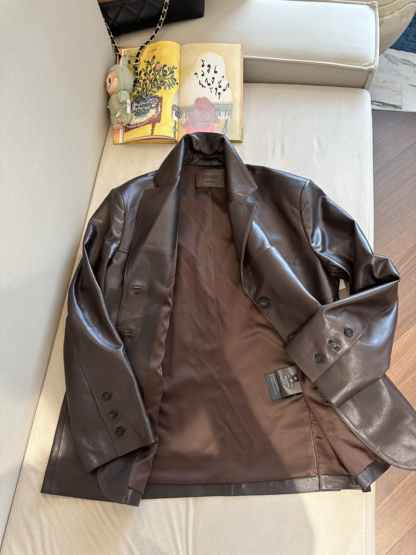 PRADA Женский кожаный жакет PRADA Женский кожаный жакет