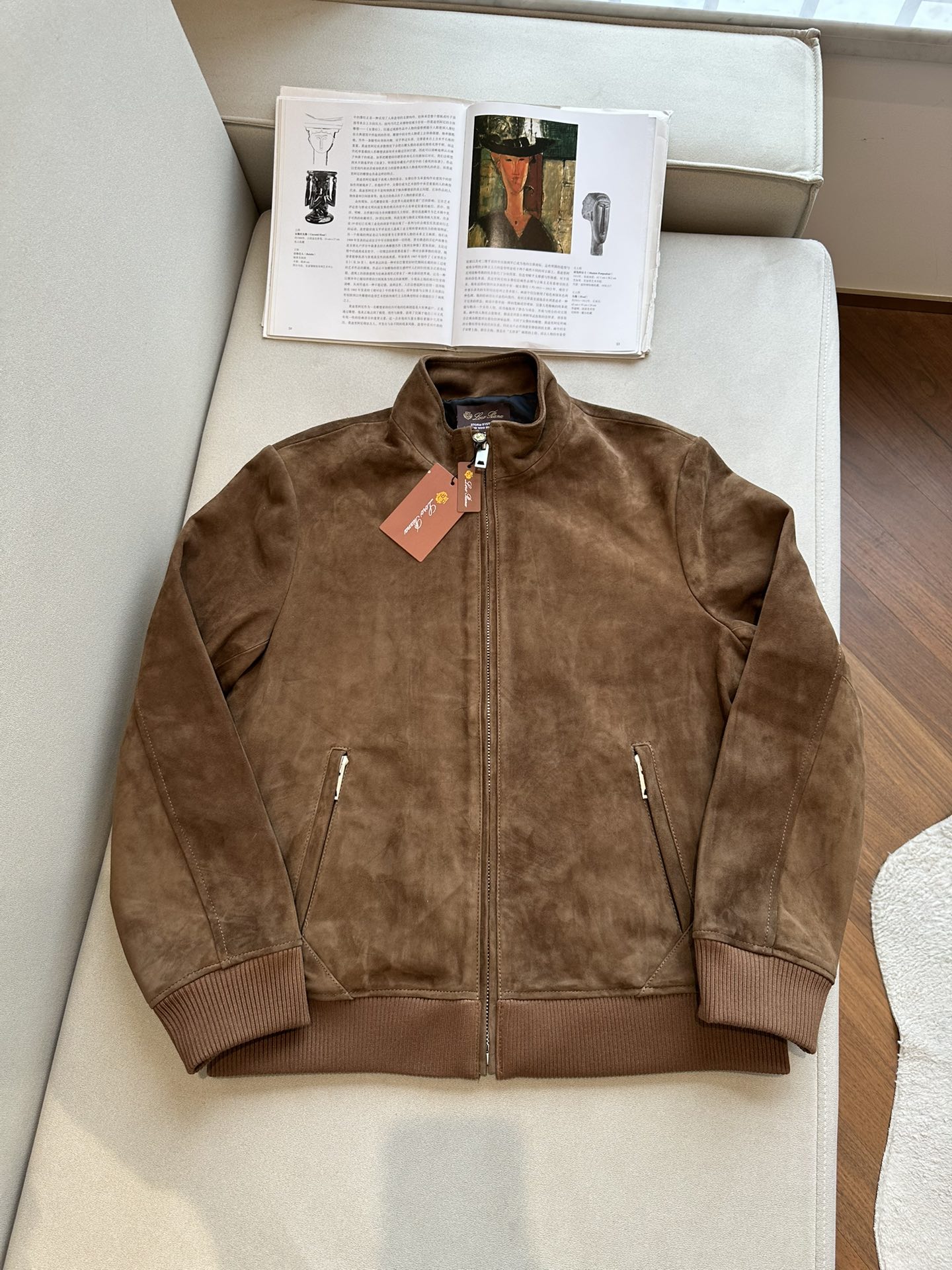 LORO PIANA Женская куртка из замши LORO PIANA Женская куртка из замши